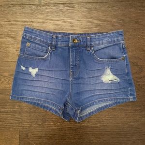 Billabong distressed look jean shorts size 27